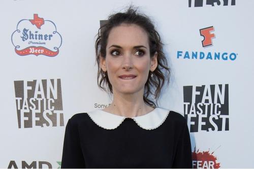 "Сначала думаю, а потом другое". Самые идиотские перлы звездных красавиц