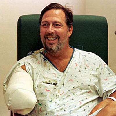 Выжившие после встречи с акулой: реальные фотосвидетельства