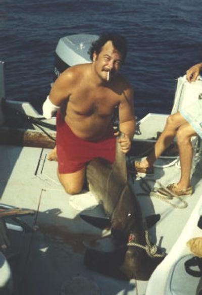 Выжившие после встречи с акулой: реальные фотосвидетельства