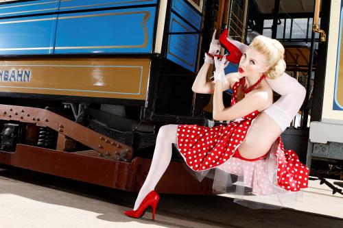 Русская Рапунцель и sex-дворник: простые люди, покорившие Сеть