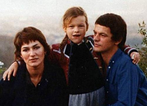 Знаменитости, которые добились славы, уехав из России