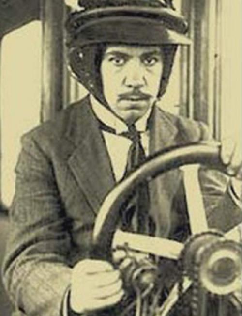 Знаменитости, которые добились славы, уехав из России