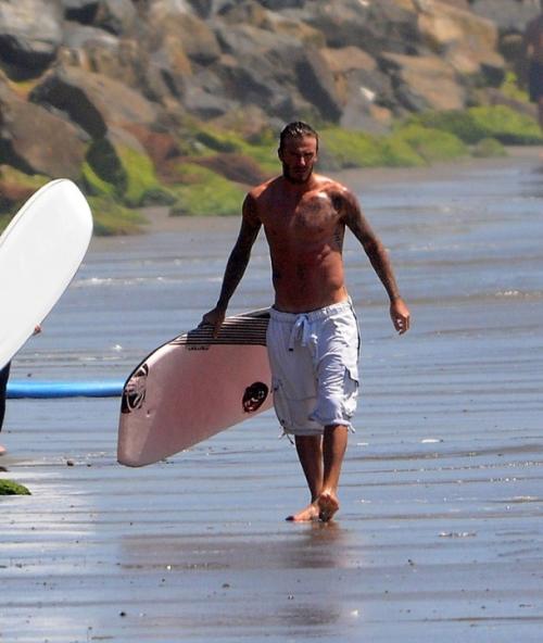 Секс-символы выбрались на пляж