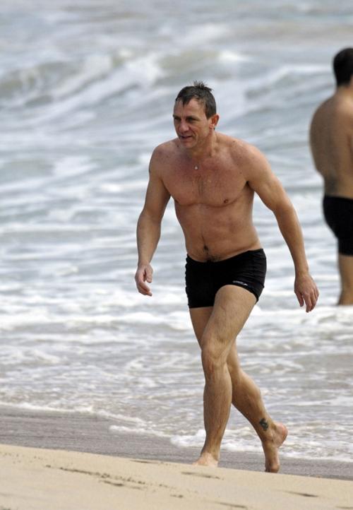 Секс-символы выбрались на пляж