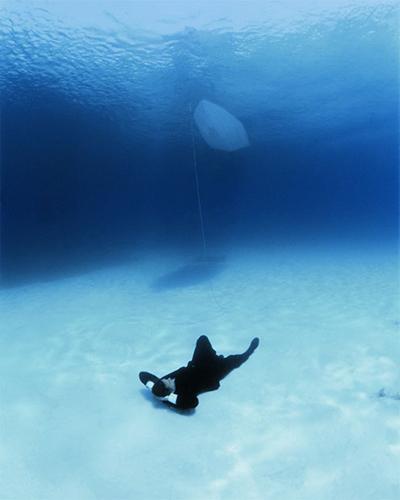 Без фотомонтажа и… гравитации