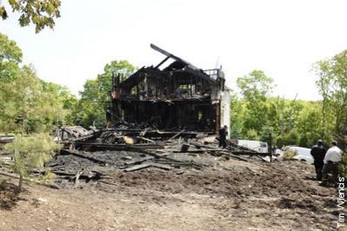 У рэппера 50 cent "подозрительно" сгорел особняк