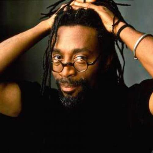 Исполнители, которые заработали миллионы на одном хите