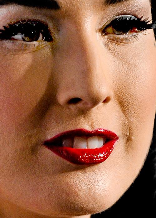 Звездные лица очень крупным планом. Часть 2