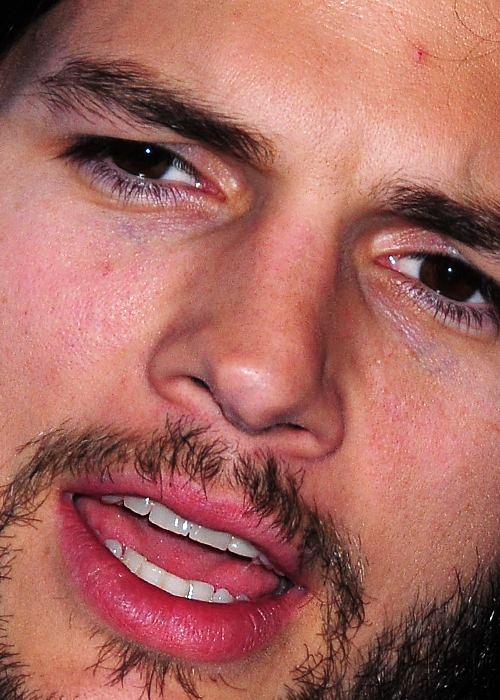 Звездные лица очень крупным планом. Часть 2