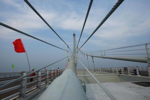 Самый длинный мост в мире построен в Китае