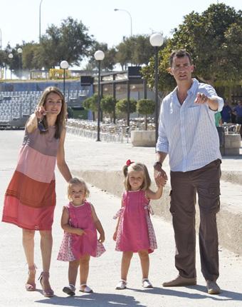 Топ-8 королевских мезальянсов