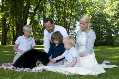 Топ-8 королевских мезальянсов