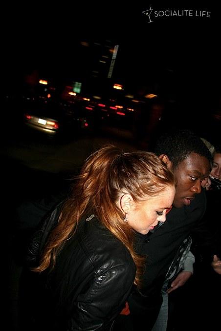 Линдси Лохан навернулась со ступеньки