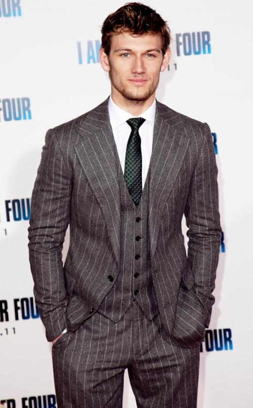 Самые "горячие" холостяки Голливуда