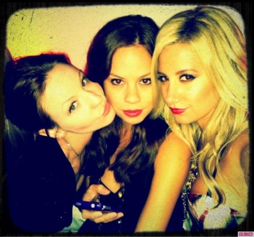 Последние фото звезд из твиттеров