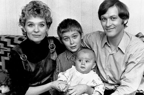 Редкие семейные фото советских звезд