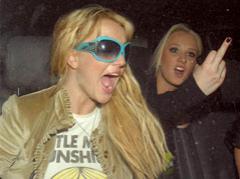 Бритни Спирс и Пэрис Хилтон продолжают фестивалить