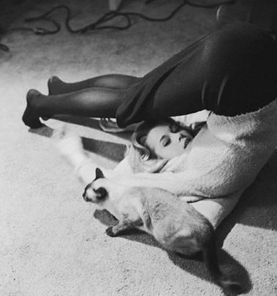 Редкие фотографии всемирно известных звезд. Часть 31