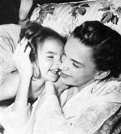 Редкие фотографии всемирно известных звезд. Часть 31