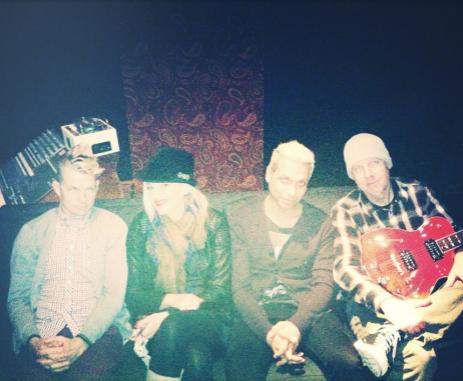 Последние фото звезд из Твиттеров