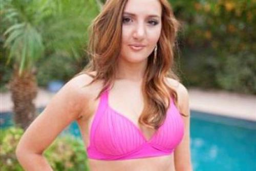 Фанаты, сделавшие пластическую операцию ради сходства с кумиром