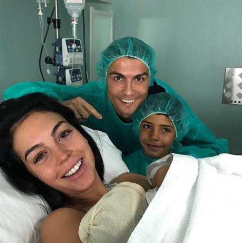 Папы-герои: знаменитые отцы-одиночки