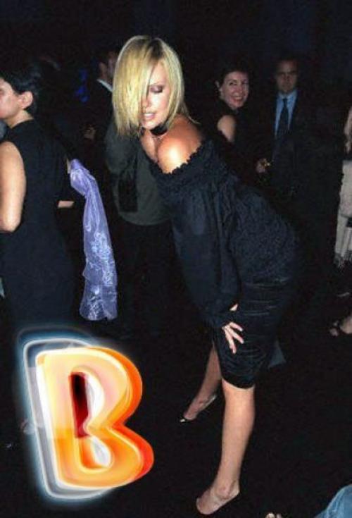 Пьяные знаменитости, застигнутые врасплох папарацци