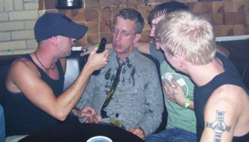 Пьяные знаменитости, застигнутые врасплох папарацци