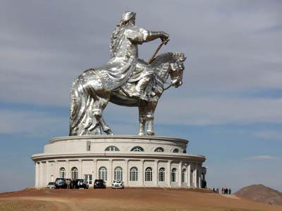 Монголы достроили гигантскую Статую Чингисхана