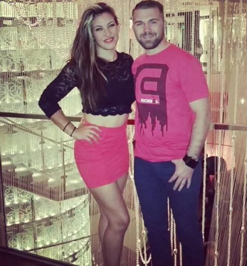 Женщины-бойцы MMA на ринге и в обычной жизни