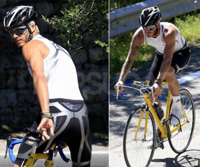 Звезды на велосипедах