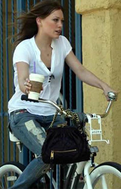 Звезды на велосипедах