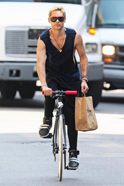 Звезды на велосипедах