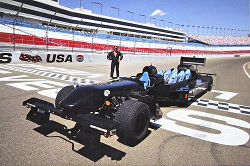 Канадец изобрёл лимузин-болид