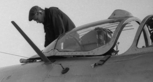 Выпасть из самолета и выжить: самые невероятные случаи спасения в воздухе