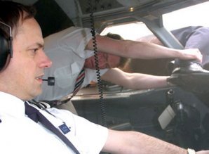 Выпасть из самолета и выжить: самые невероятные случаи спасения в воздухе