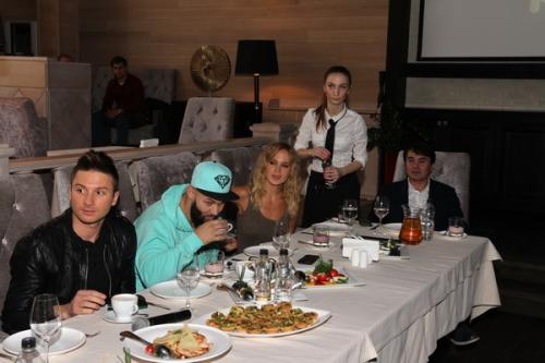 На ведущих МУЗ-ТВ напал ОМОН