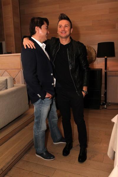 На ведущих МУЗ-ТВ напал ОМОН