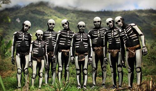 Страны, в которых придётся учить сотни языков