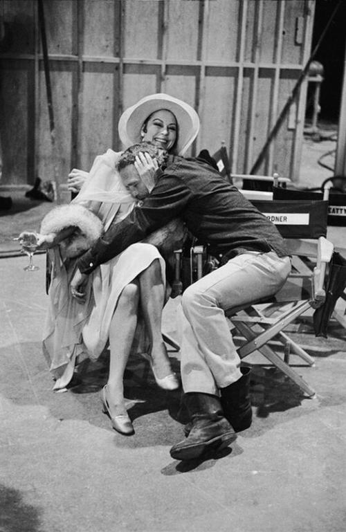 Редкие фотографии юных знаменитостей. Часть 16