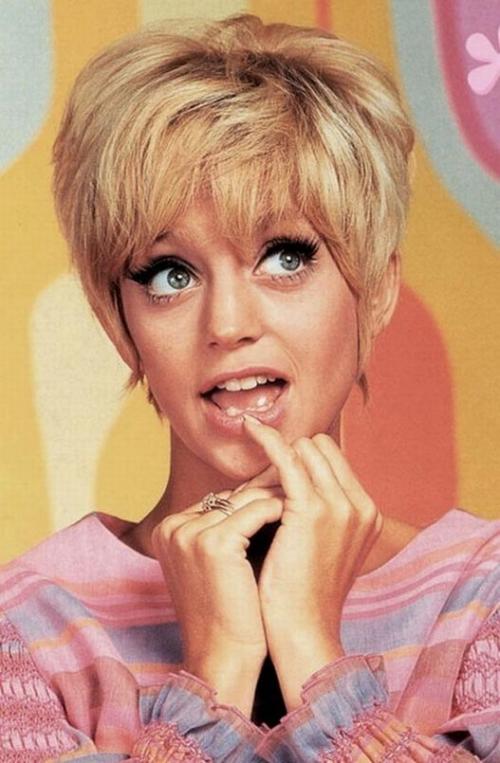 Редкие фотографии юных знаменитостей. Часть 16