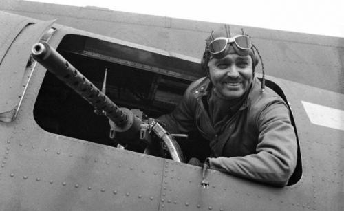 Зарубежные знаменитости, рисковавшие собой на войне