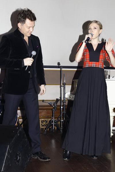 «Блестящие» показали в  Москве кусочек лета