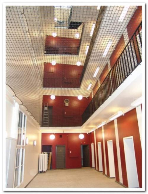 Как выглядят самые шикарные тюрьмы в разных странах мира