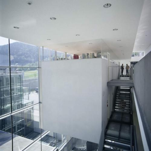 Как выглядят самые шикарные тюрьмы в разных странах мира