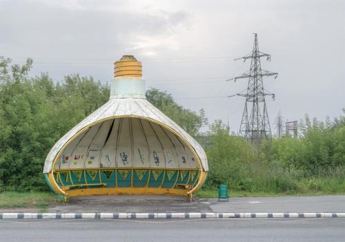 Советские автобусные остановки в объективе канадского фотографа