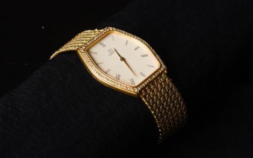 Какие часы выбирали самые известные гангстеры в мире?