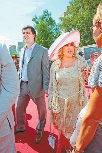 Басков выручил Киркорова, который  проигрался на скачках