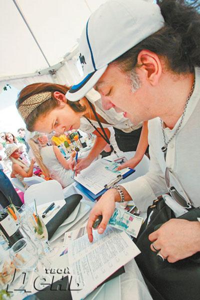 Басков выручил Киркорова, который  проигрался на скачках