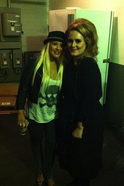 Кристина Агилера с «коллегами по цеху»